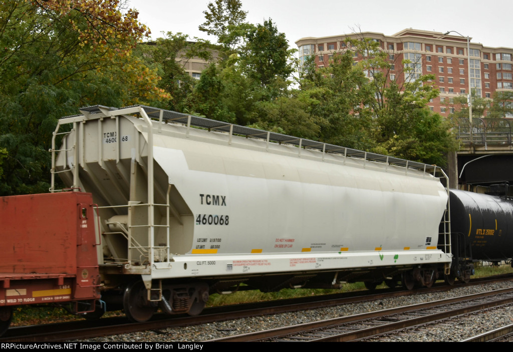 460068
